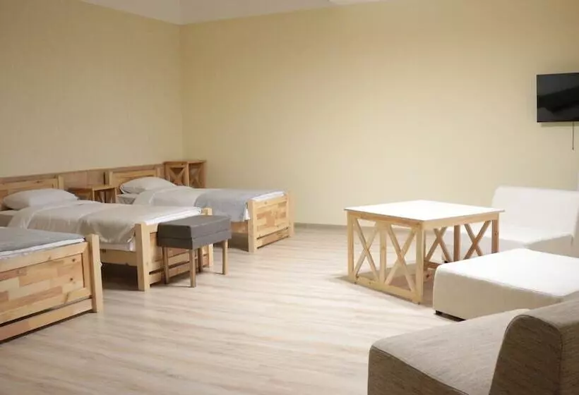 هتل 21 Rooms
