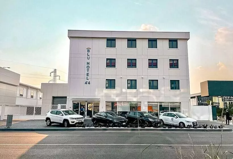 ホテル Blu
