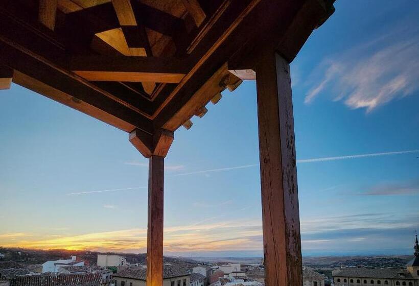 هتل Casa Del Armiño Mansión De La Familia De El Greco