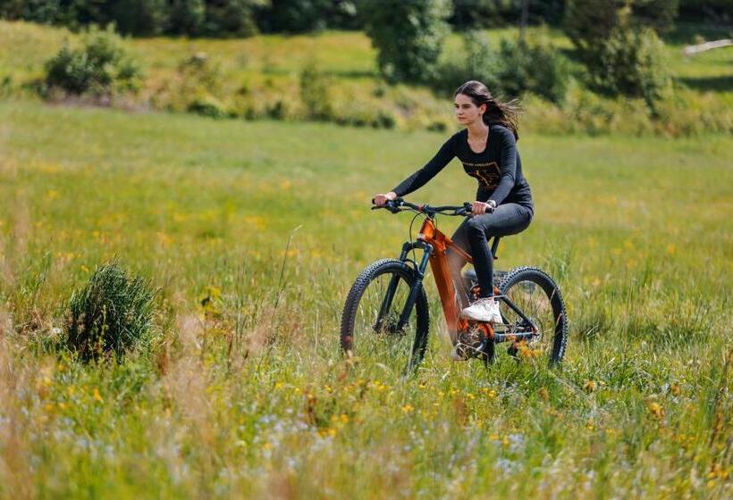 בית מלון כפרי Kazalnica Family&conference Resort