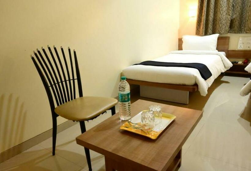 בית מלון כפרי Matrix Inn Chakan