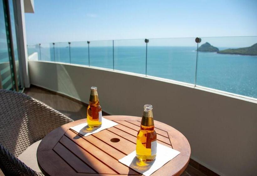 Hotelli Tramonto Mazatlan