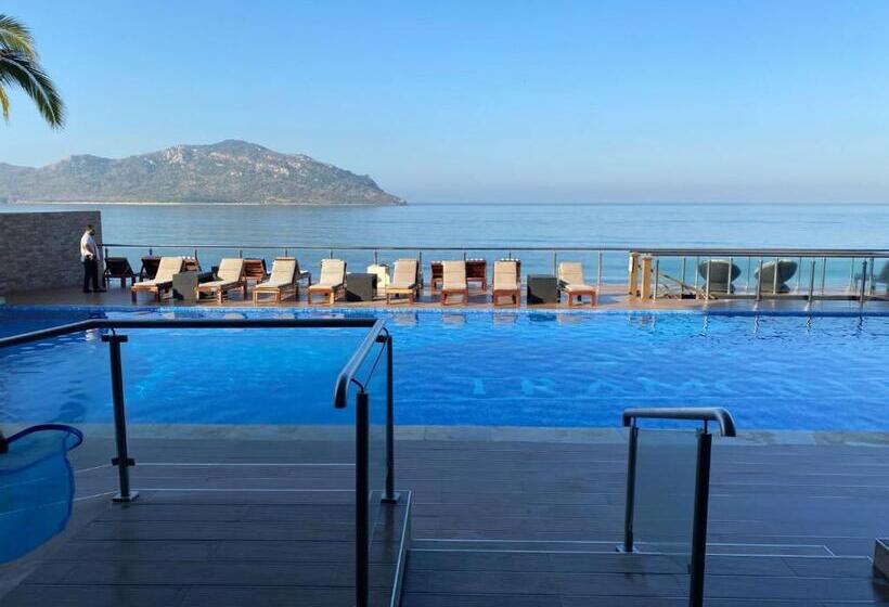 Hotelli Tramonto Mazatlan