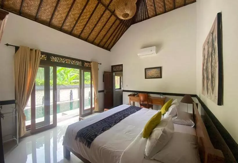 ペンション Agung Village