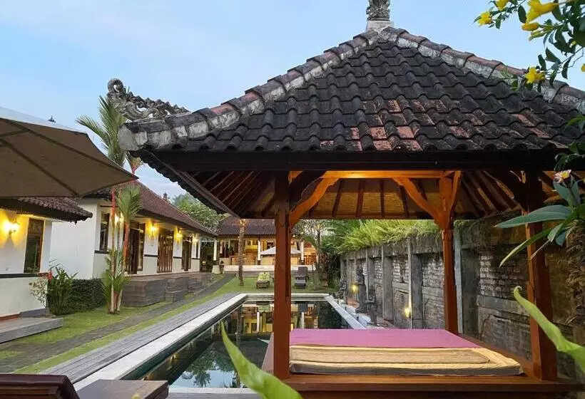 ペンション Agung Village