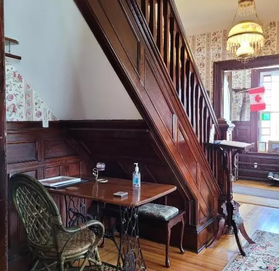 Majatalo Prince County Guest House