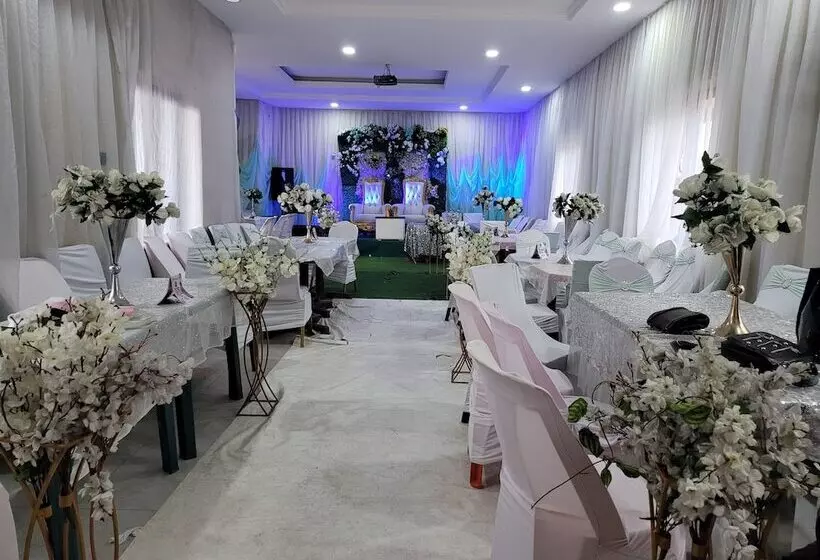 The Charis Hotel And Suites