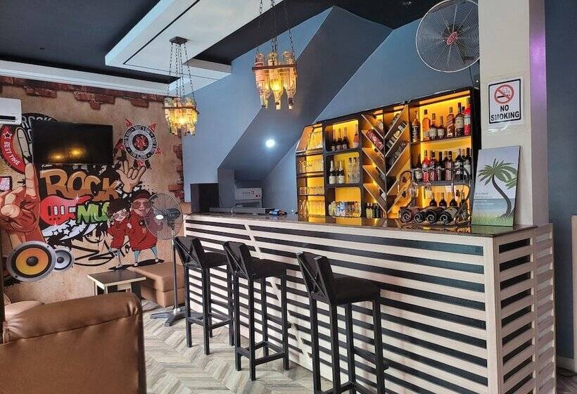 The Charis Hotel And Suites