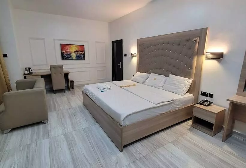 The Charis Hotel And Suites