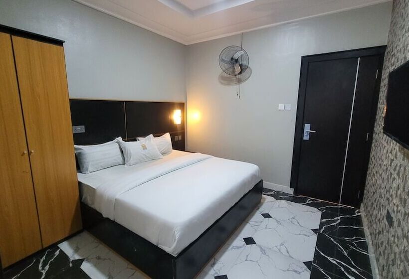 The Charis Hotel And Suites