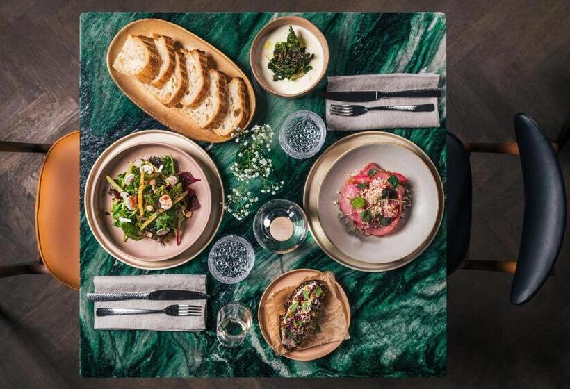 The Comodo Bad Gastein, A Member Of Design Hotels