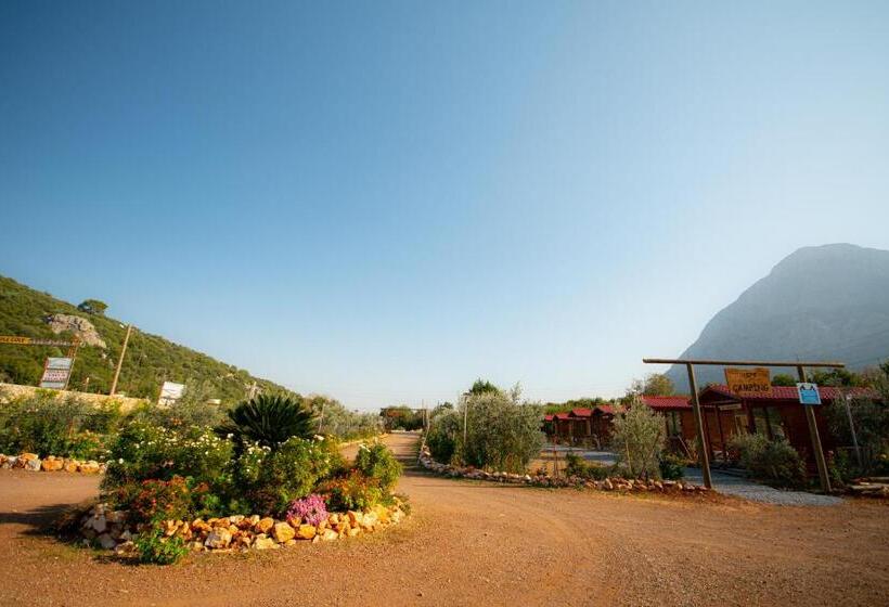 צימר Alpstar Camping & Restaurant