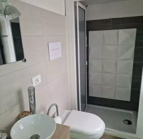 تختخواب و صبحانه Calypso Il Binario Elegance