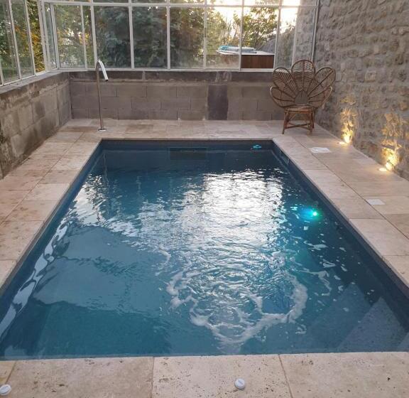 Bed and Breakfast Château De Saint Bonnet Les Oules