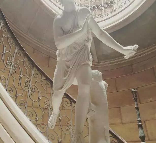 ベッドアンドブレックファースト Château De Saint Bonnet Les Oules