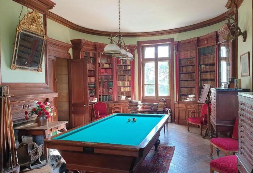 Bed and Breakfast Château De Saint Bonnet Les Oules