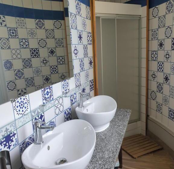 Bed and Breakfast Château De Saint Bonnet Les Oules