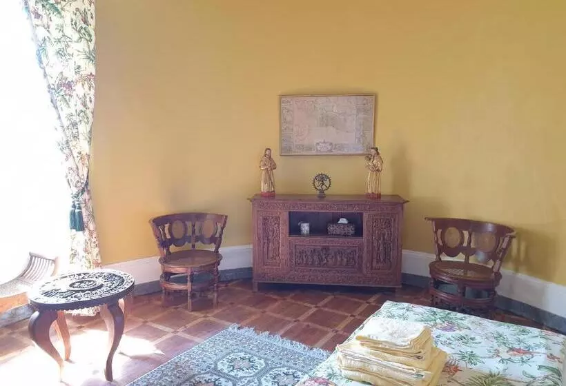 ベッドアンドブレックファースト Château De Saint Bonnet Les Oules