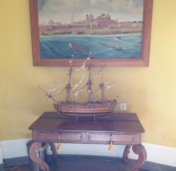 Bed and Breakfast Château De Saint Bonnet Les Oules