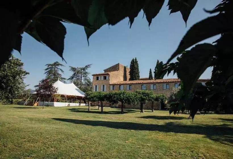 Aamiaismajoitus (B&B) Château Saint Pierre De Mejans