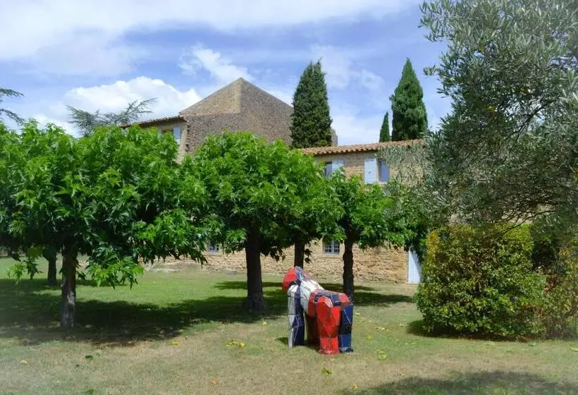 Aamiaismajoitus (B&B) Château Saint Pierre De Mejans