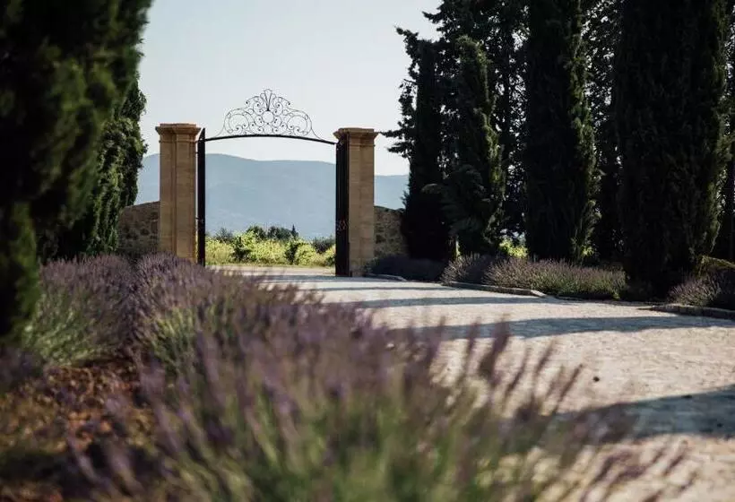 Aamiaismajoitus (B&B) Château Saint Pierre De Mejans