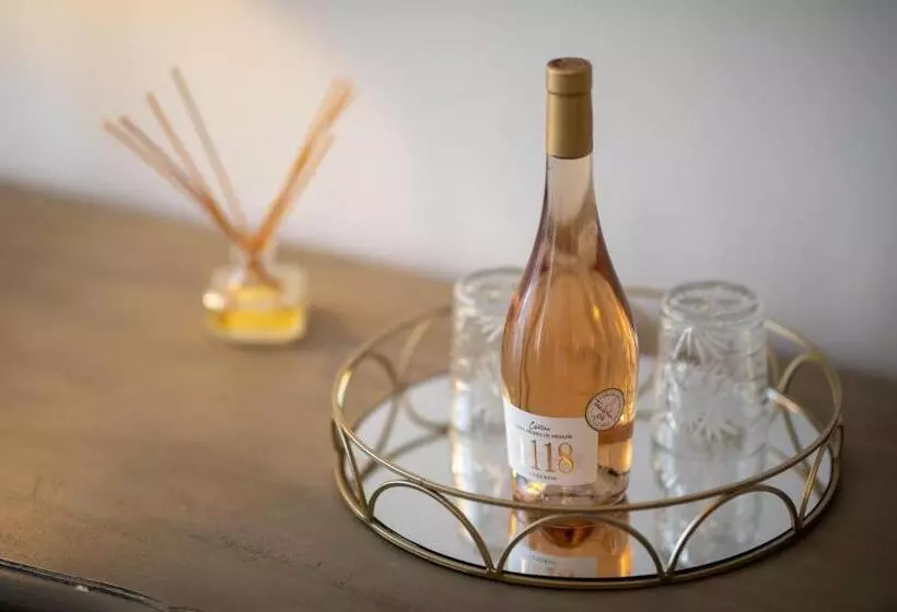 Aamiaismajoitus (B&B) Château Saint Pierre De Mejans