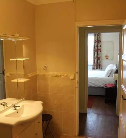 ベッドアンドブレックファースト Le Clos Castel