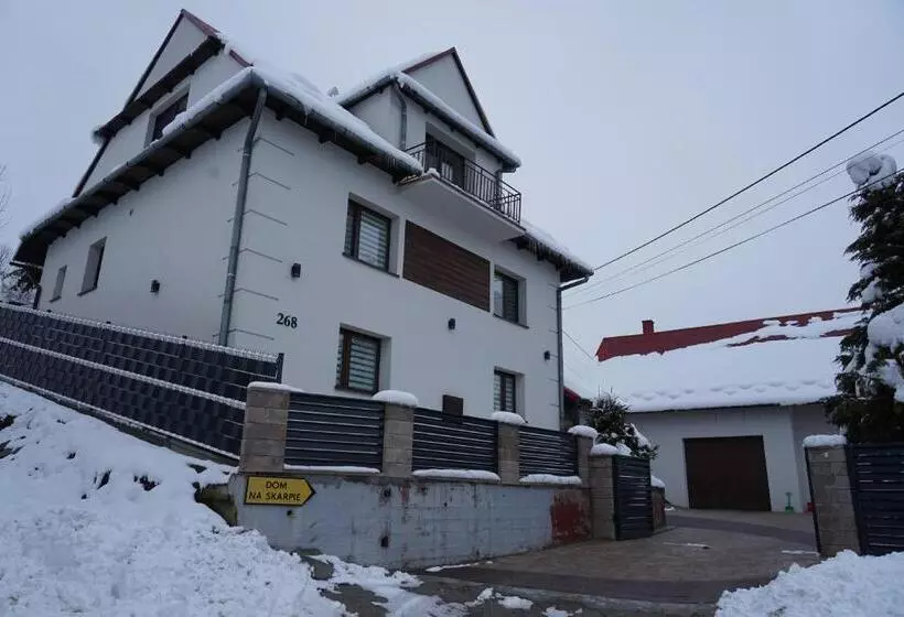 Dom Na Skarpie