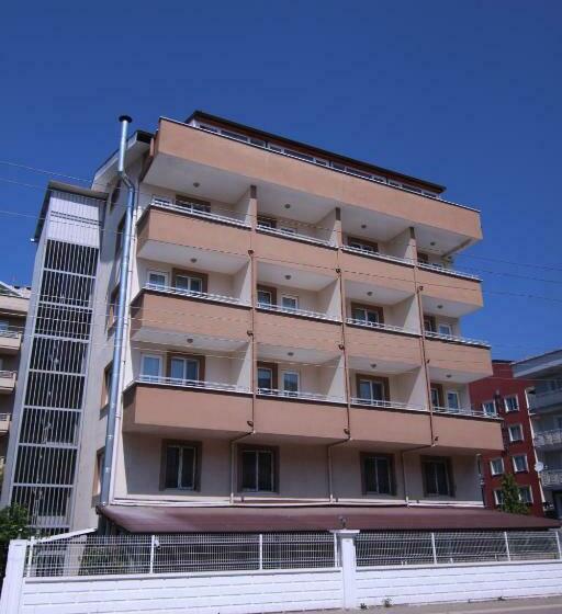 Gülay Pansi̇yon Otel