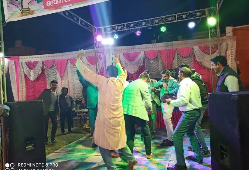 ホテル Aashirwad Garden & Resort