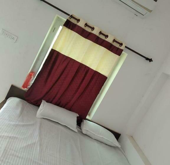 酒店 Aashirwad Garden & Resort