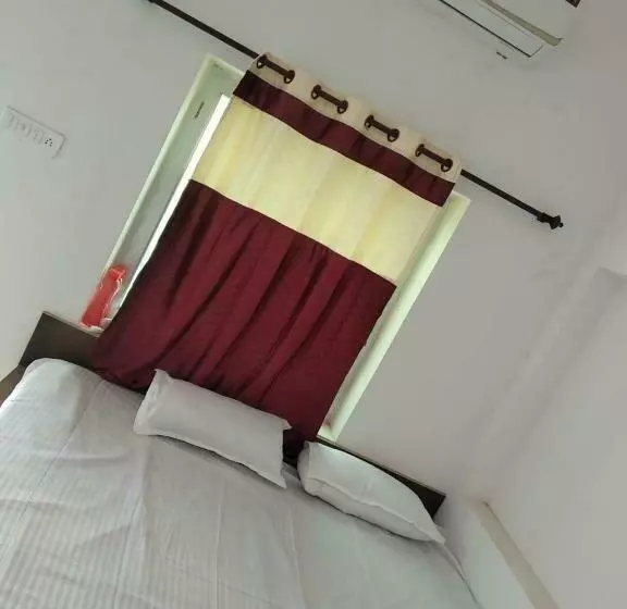 ホテル Aashirwad Garden & Resort