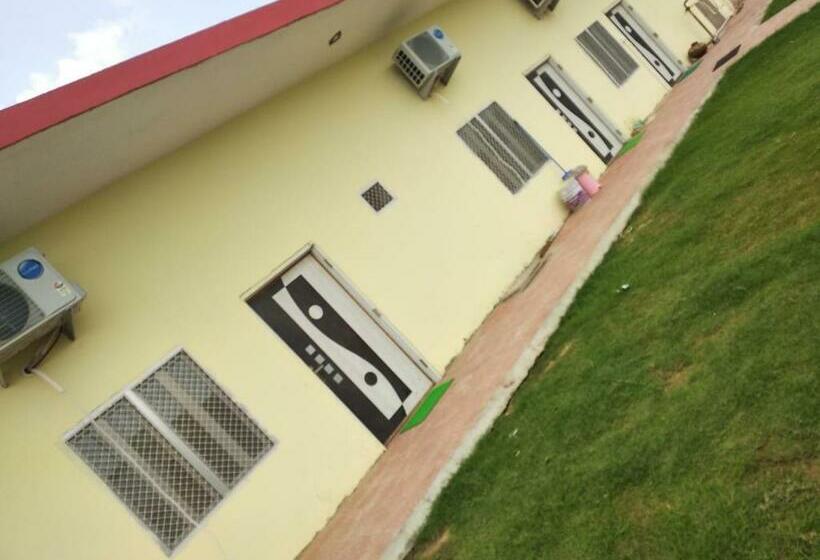 酒店 Aashirwad Garden & Resort