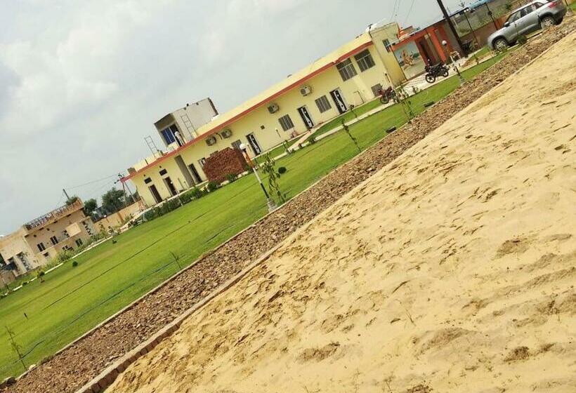 酒店 Aashirwad Garden & Resort