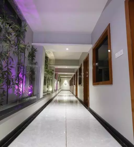 ホテル Nakshatra Resort