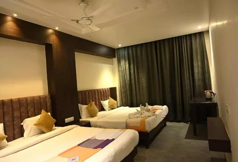 ホテル Nakshatra Resort