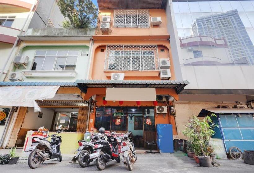 هتل Oyo 91967 Rajawali Inn