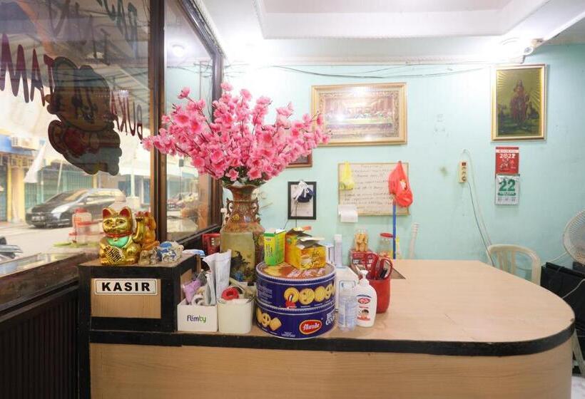 هتل Oyo 91967 Rajawali Inn