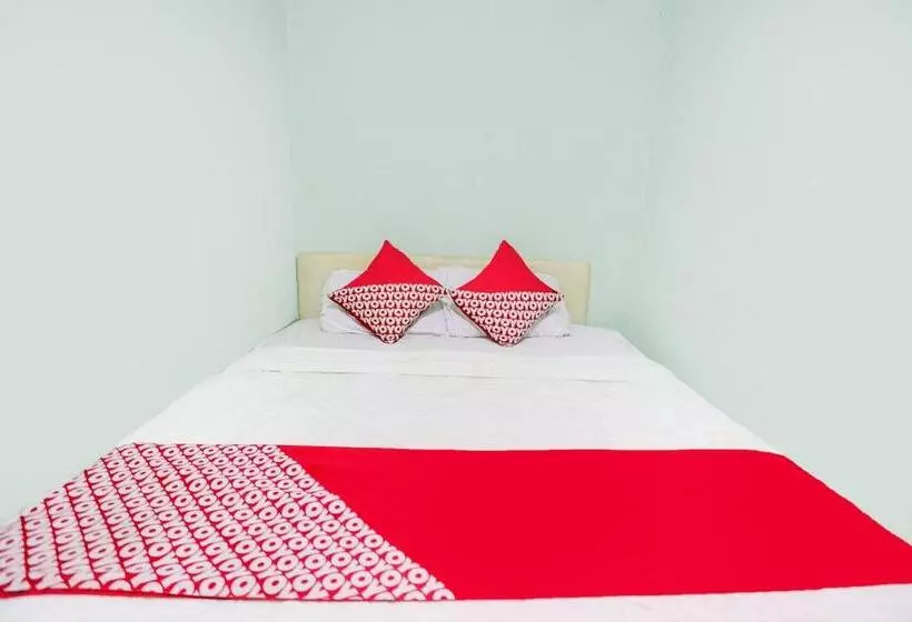 Hotelli Oyo 91967 Rajawali Inn