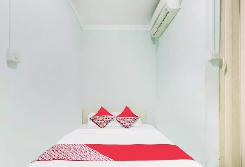 Hotelli Oyo 91967 Rajawali Inn