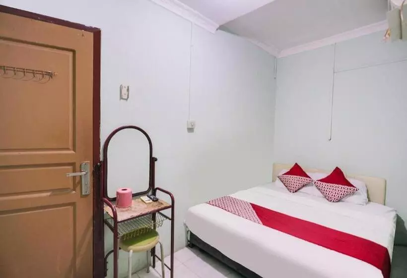 Hotelli Oyo 91967 Rajawali Inn