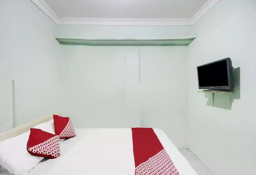 Hotelli Oyo 91967 Rajawali Inn