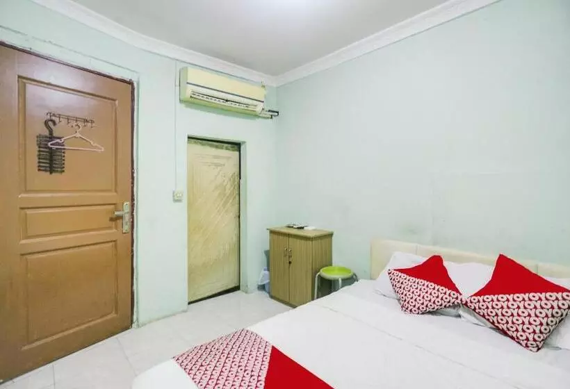 Hotelli Oyo 91967 Rajawali Inn