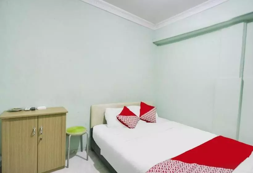 Hotelli Oyo 91967 Rajawali Inn