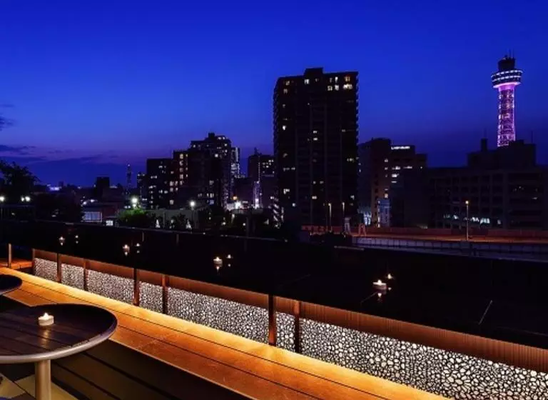 هتل S & Resort Feel