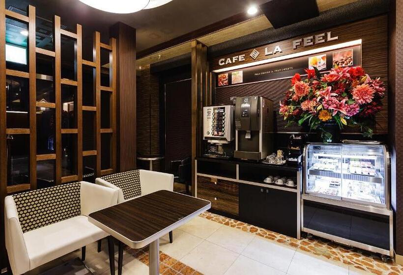 هتل S & Resort Feel