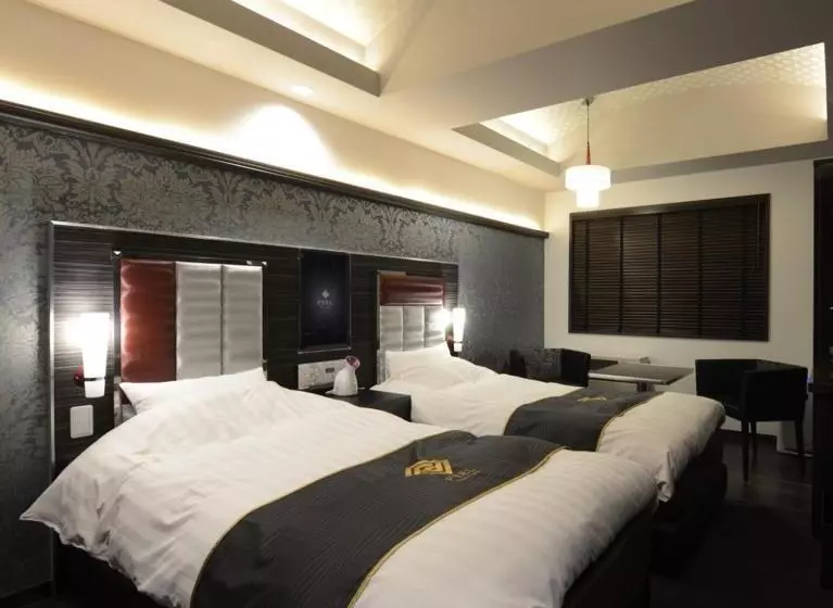 هتل S & Resort Feel