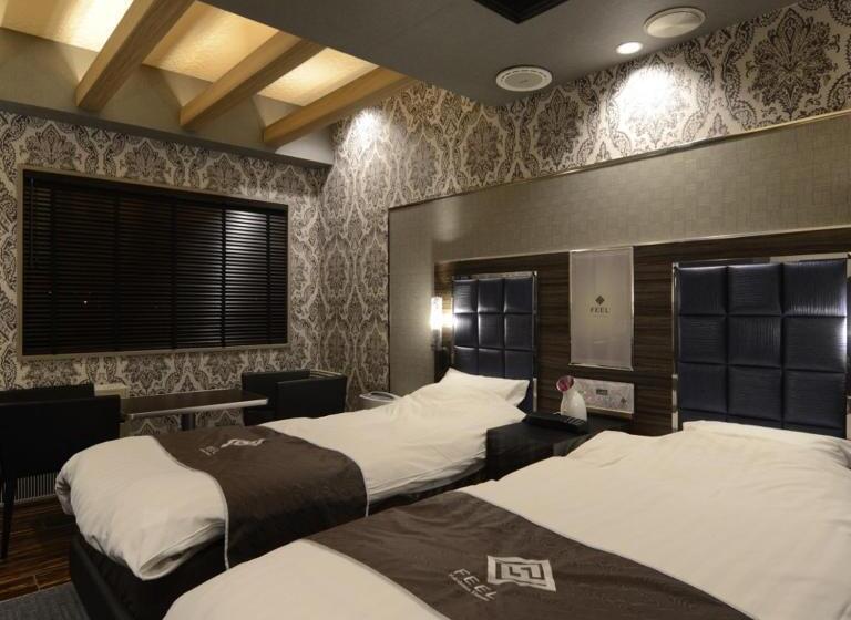 هتل S & Resort Feel