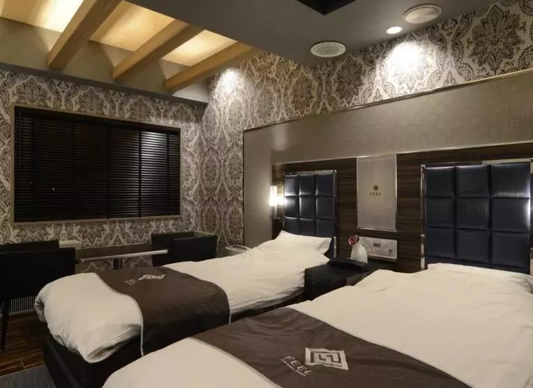 هتل S & Resort Feel